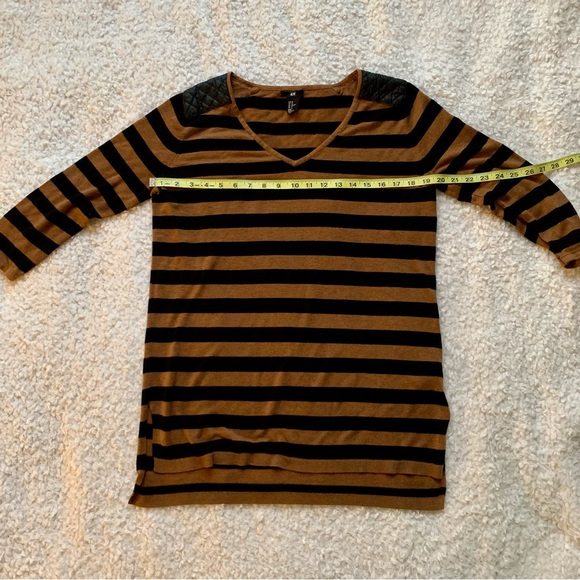 H&M | CAMEL AND BLACK STRIPED 3/4 LENGTH TOP - Picture 8 of 8